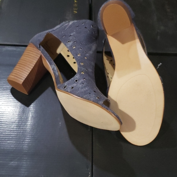 Very Volatile Tevy Denim Brand New in Box Rare - Picture 6 of 7